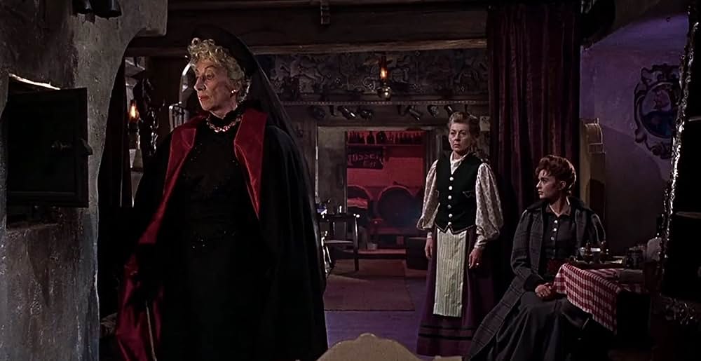 吸血鬼ドラキュラの花嫁の画像