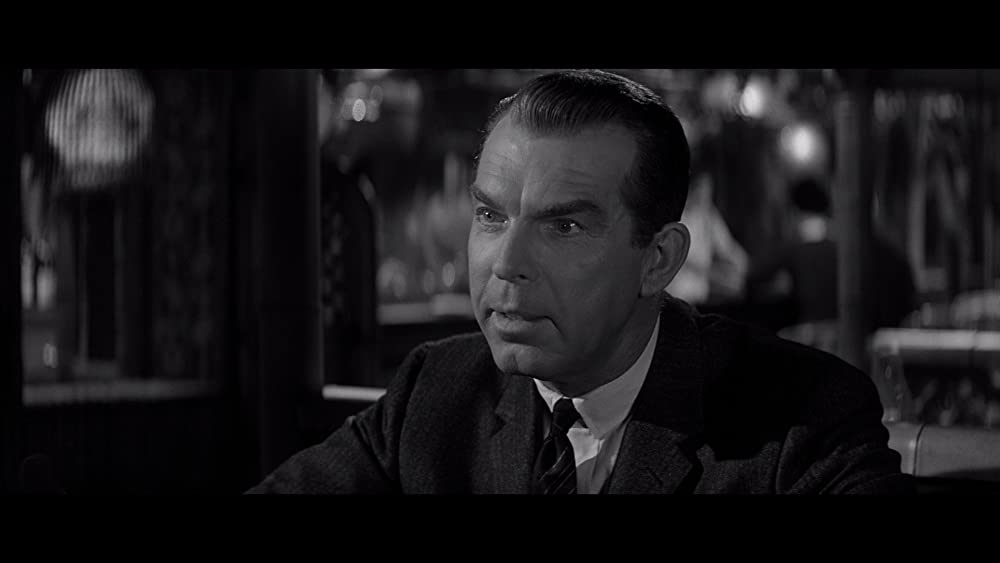 「アパートの鍵貸します」フレッド・マクマレイの画像