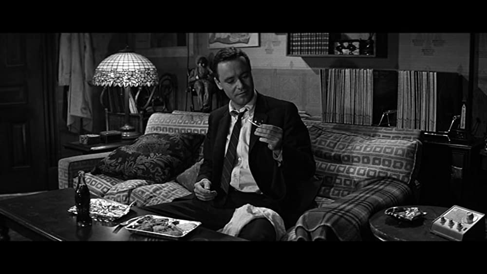 「アパートの鍵貸します」ジャック・レモンの画像