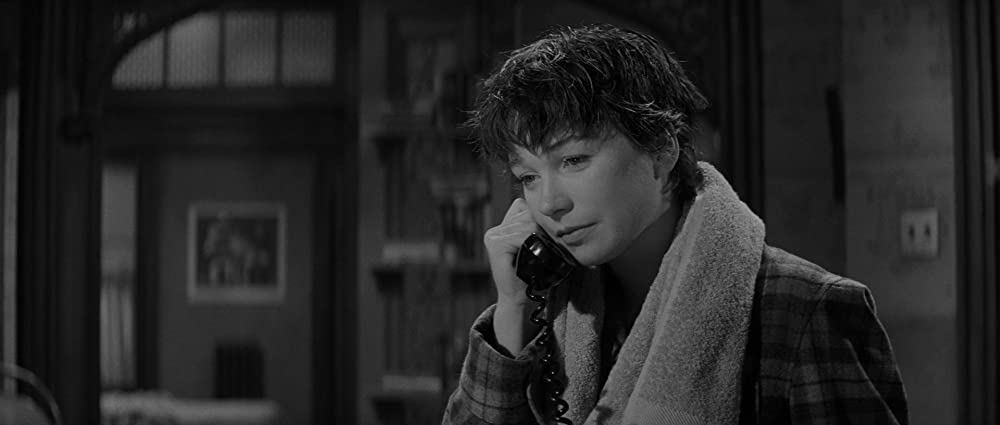 「アパートの鍵貸します」シャーリー・マクレーンの画像