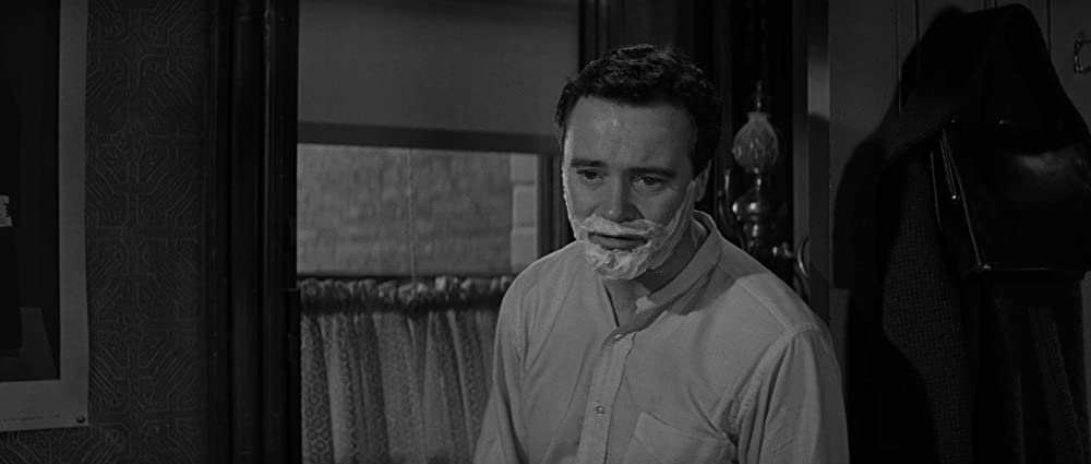 「アパートの鍵貸します」ジャック・レモンの画像