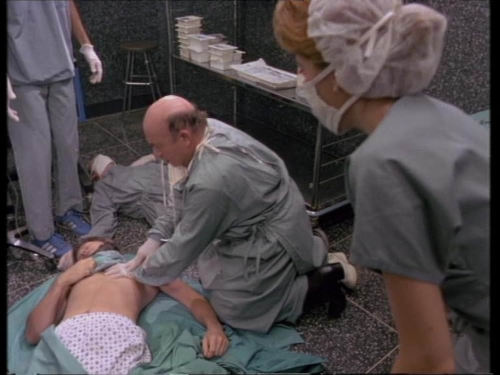 フランケンシュタイン／桃色病院の画像