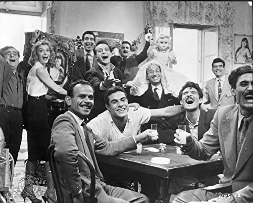 日曜はダメよの画像