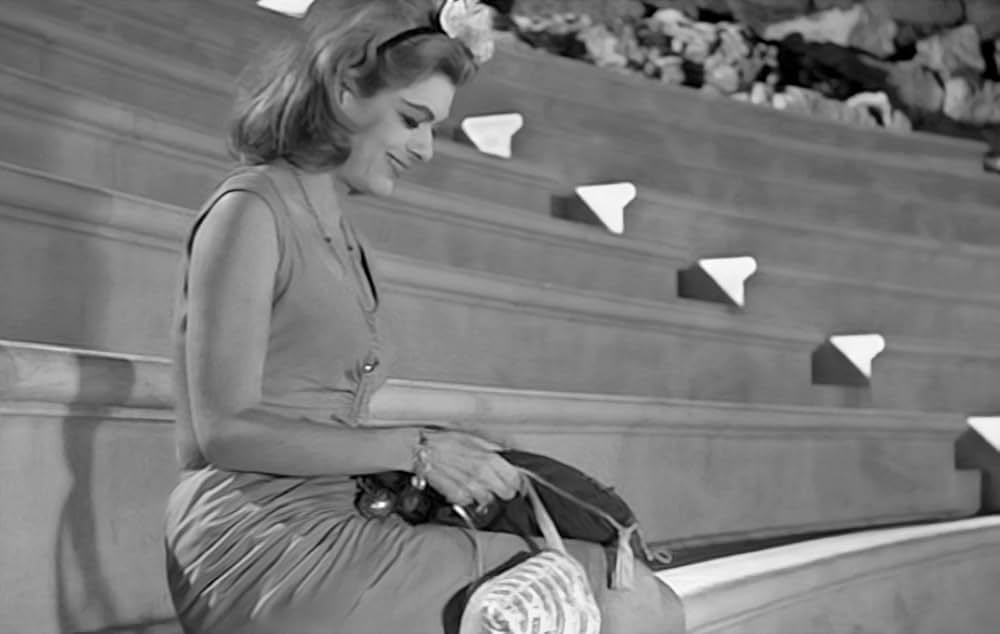 日曜はダメよの画像