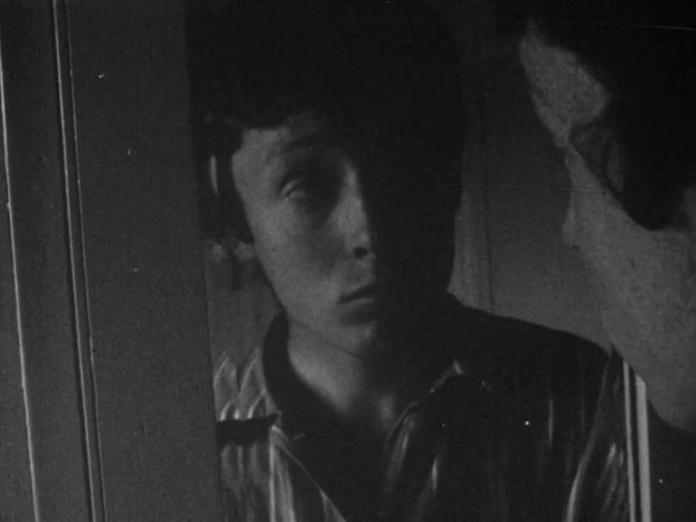 少年と自転車の画像