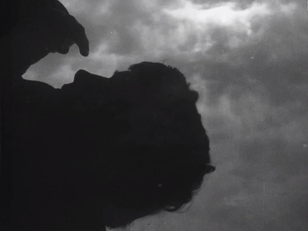 少年と自転車の画像