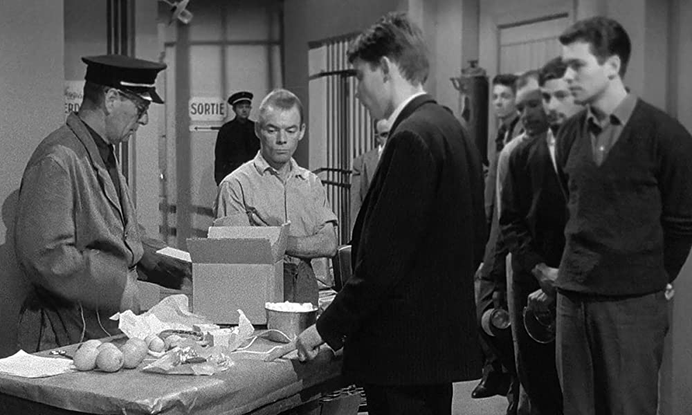 穴（1960）の画像