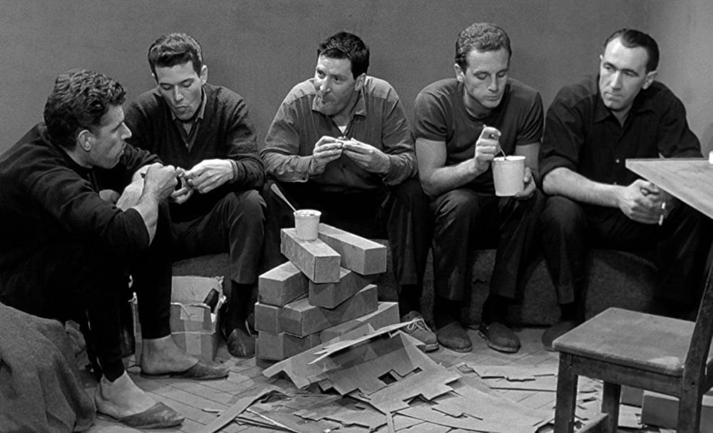 穴（1960）の画像