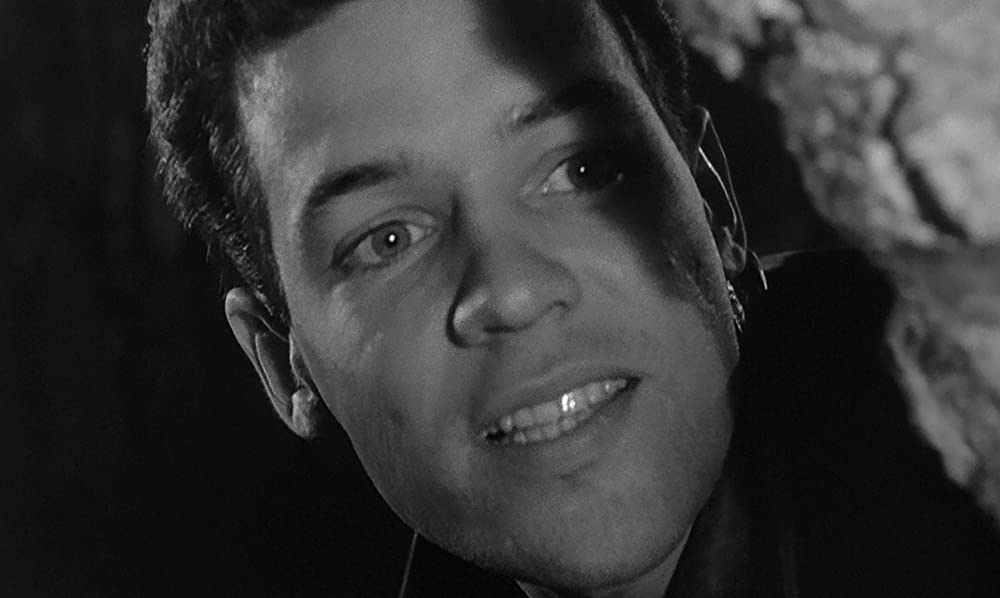 穴（1960）の画像