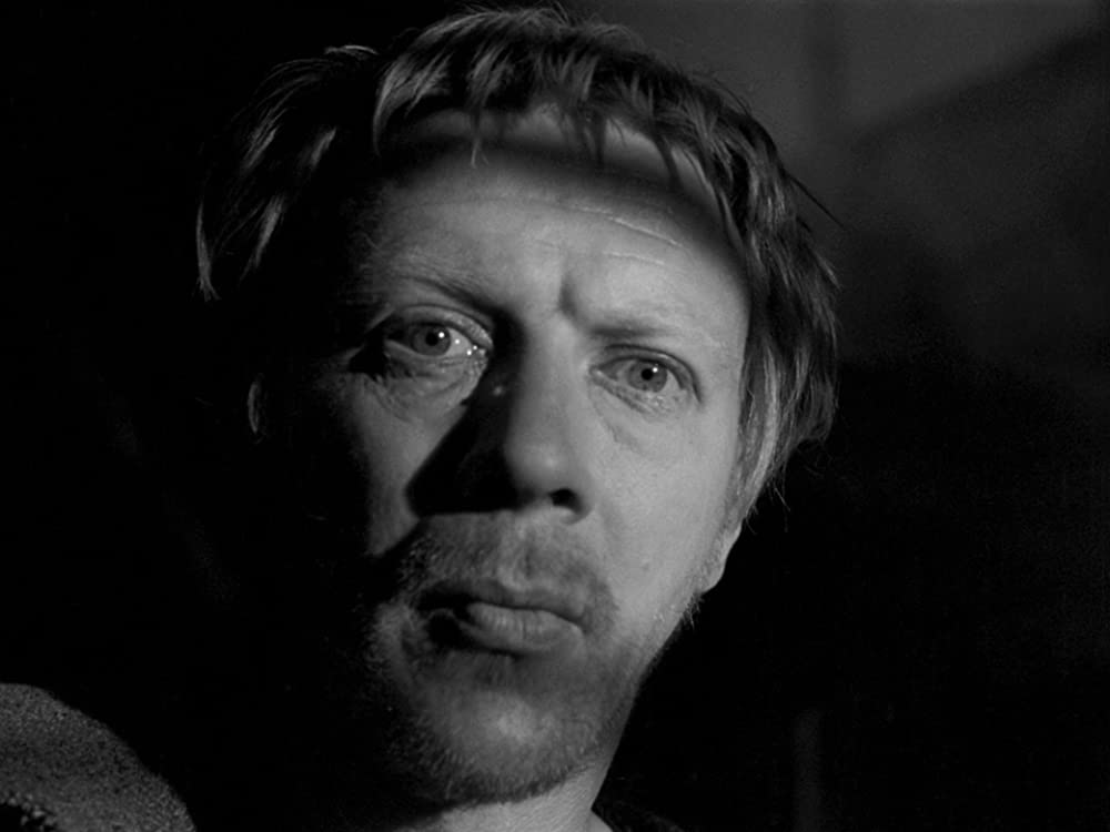 処女の泉の画像