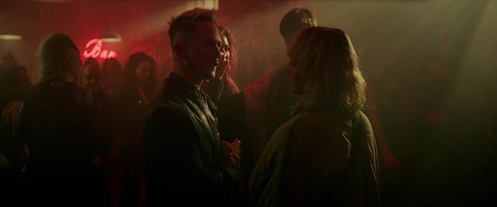 神は銃弾の画像