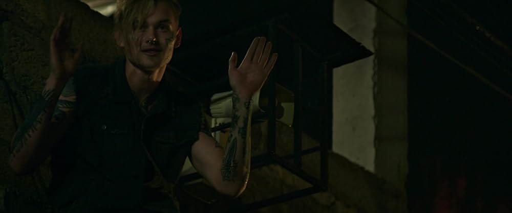 神は銃弾の画像