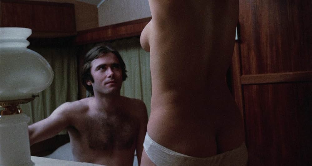 ドーターズ・オブ・ドラキュラ／吸血淫乱姉妹の画像