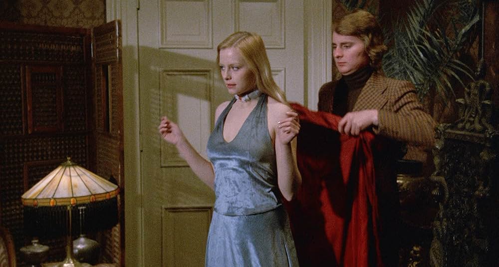 ドーターズ・オブ・ドラキュラ／吸血淫乱姉妹の画像