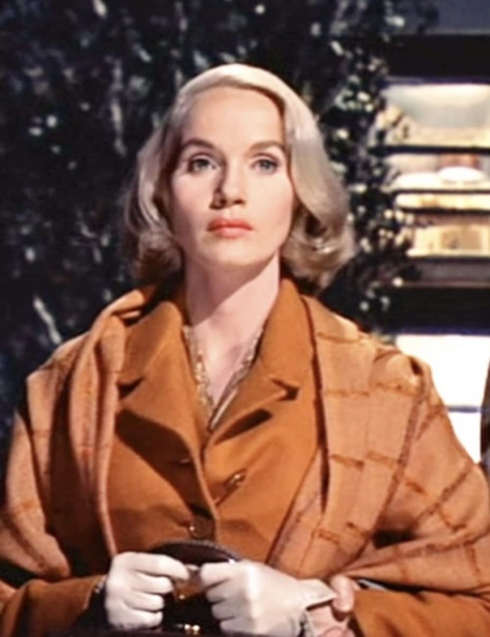 「北北西に進路を取れ」エバ・マリー・セイントの画像