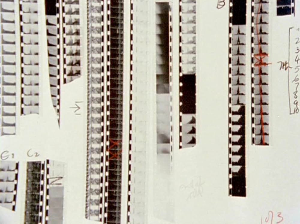 VERTICAL FEATURES REMAKEの画像