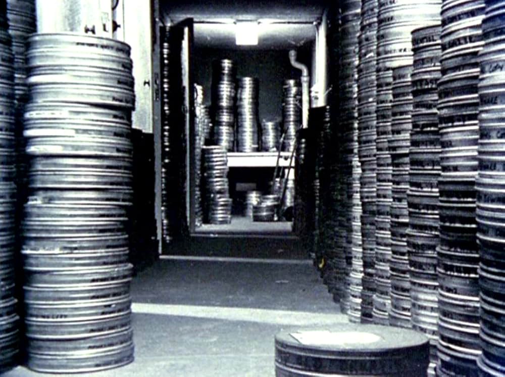 VERTICAL FEATURES REMAKEの画像