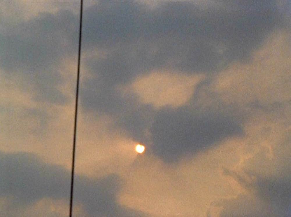 VERTICAL FEATURES REMAKEの画像