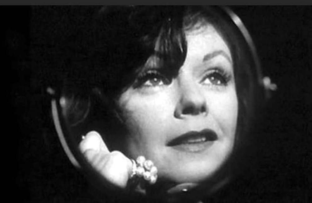 日曜には埋葬しないの画像