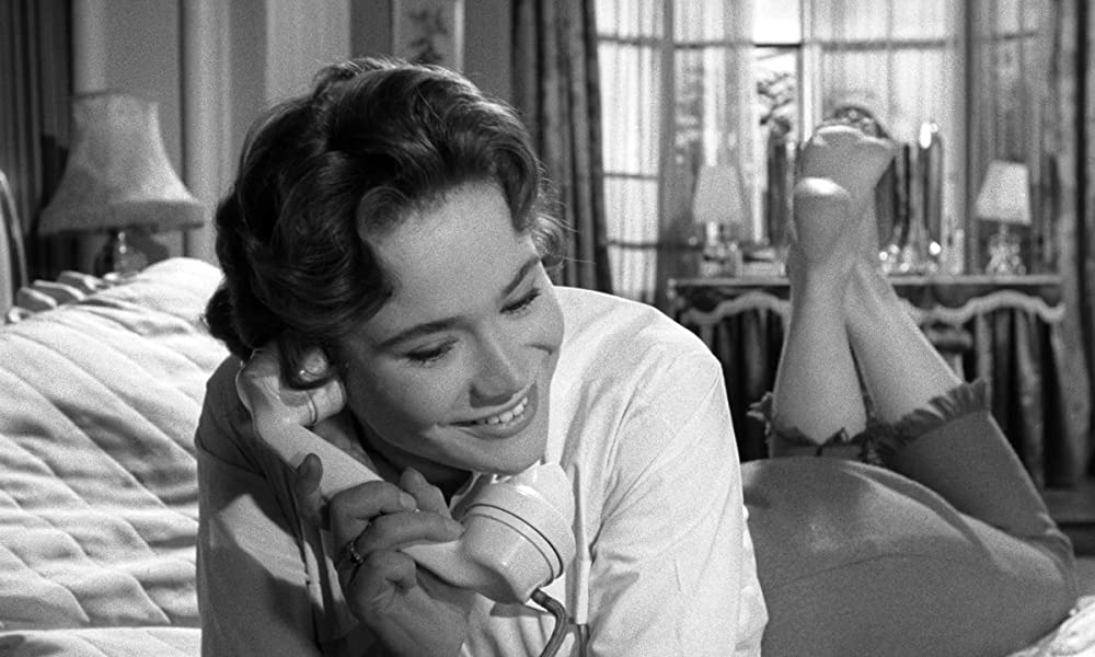 「年上の女」ローレンス・ハーベイ & ハーマイアニ・バドリー & ヘザー・シアーズ & シモーヌ・シニョレの画像