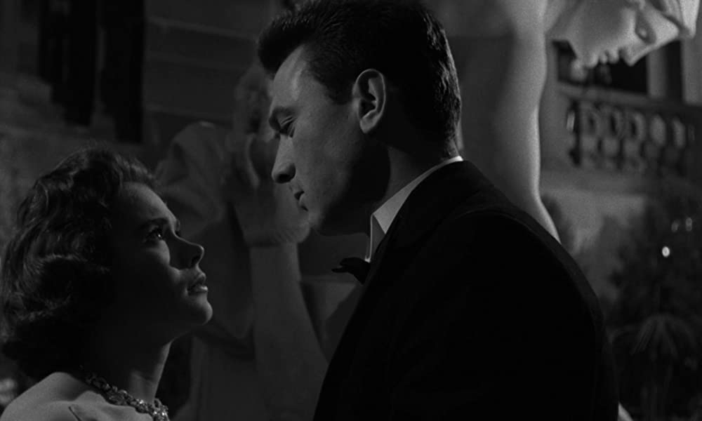 「年上の女」ローレンス・ハーベイ & ハーマイアニ・バドリー & ヘザー・シアーズ & シモーヌ・シニョレの画像