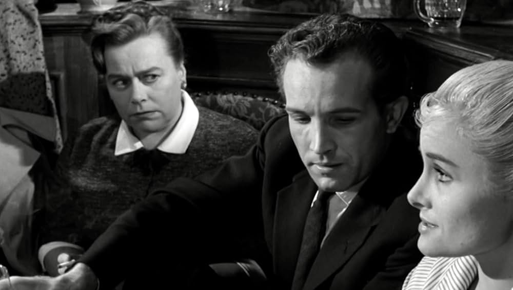 年上の女の画像