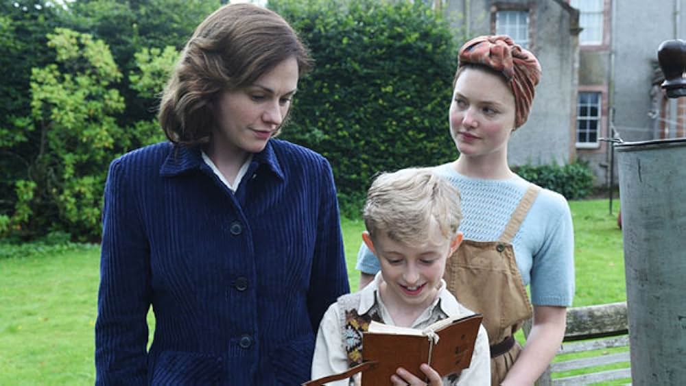 Tell It To The Bees（原題）の画像