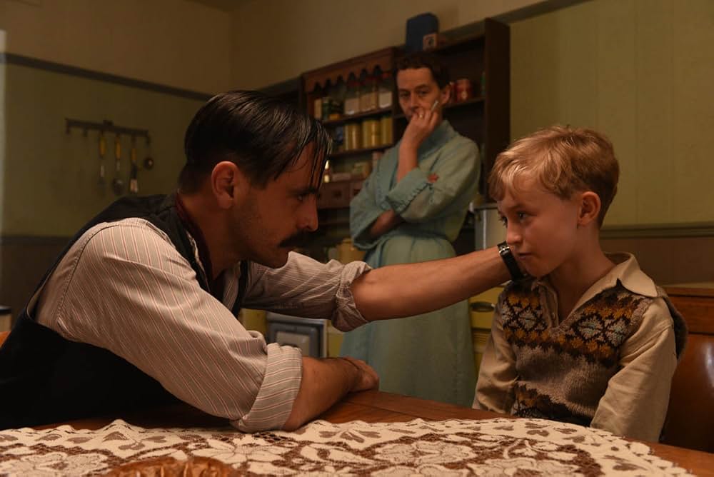 Tell It To The Bees（原題）の画像