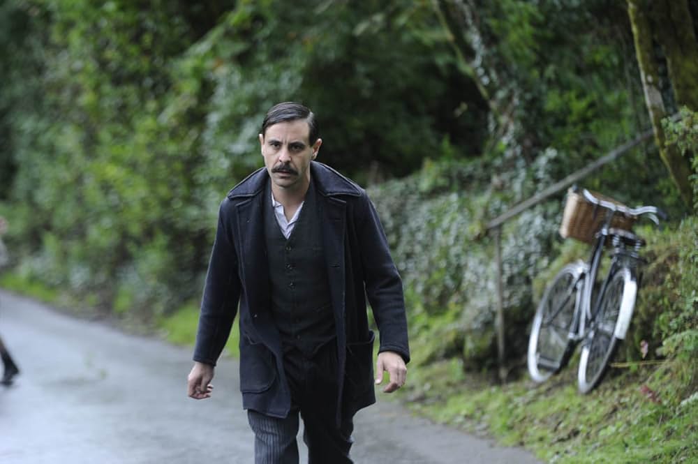 Tell It To The Bees（原題）の画像