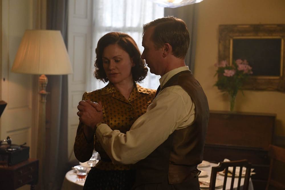 Tell It To The Bees（原題）の画像