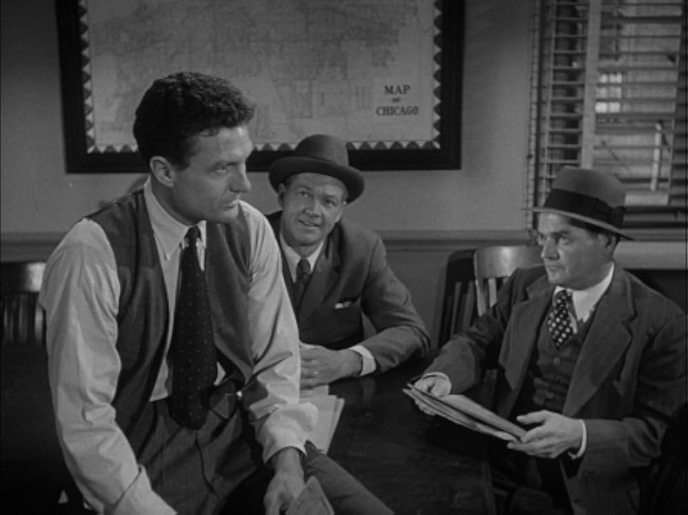 どてっ腹に穴をあけろの画像