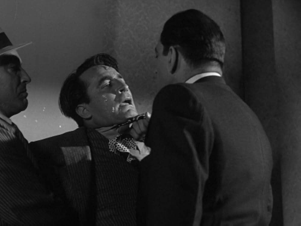 どてっ腹に穴をあけろの画像