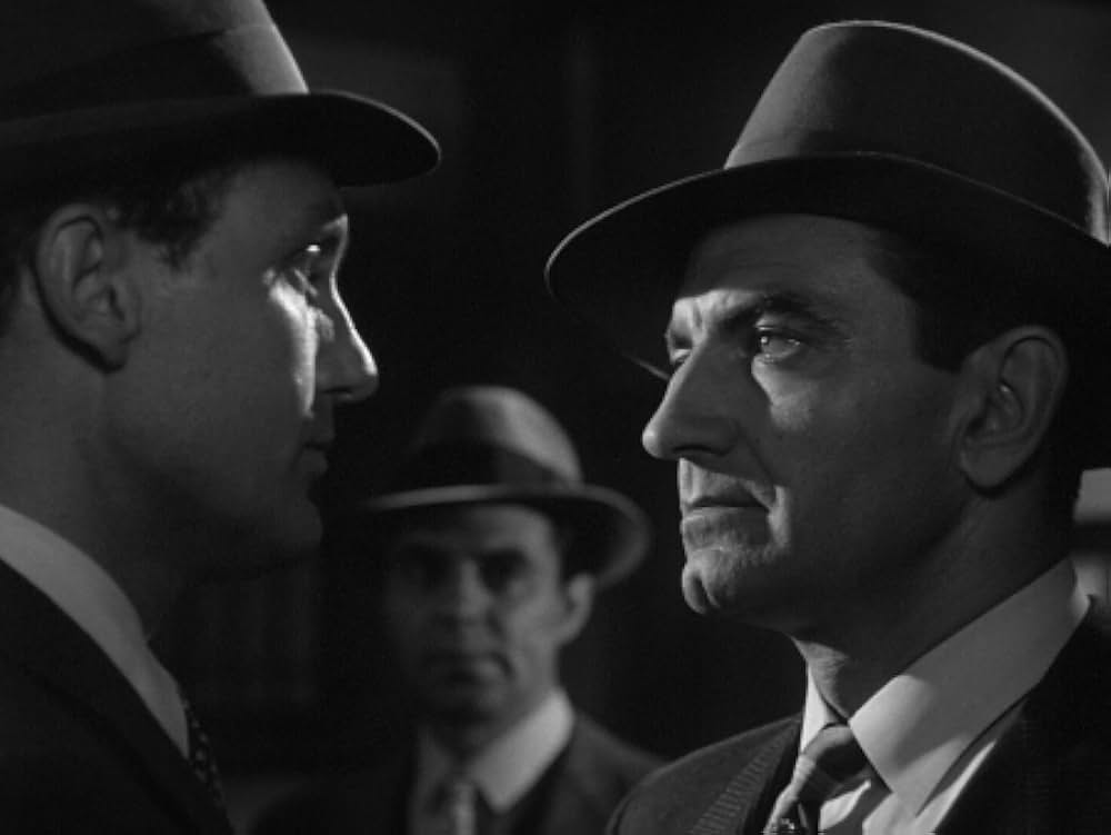 どてっ腹に穴をあけろの画像