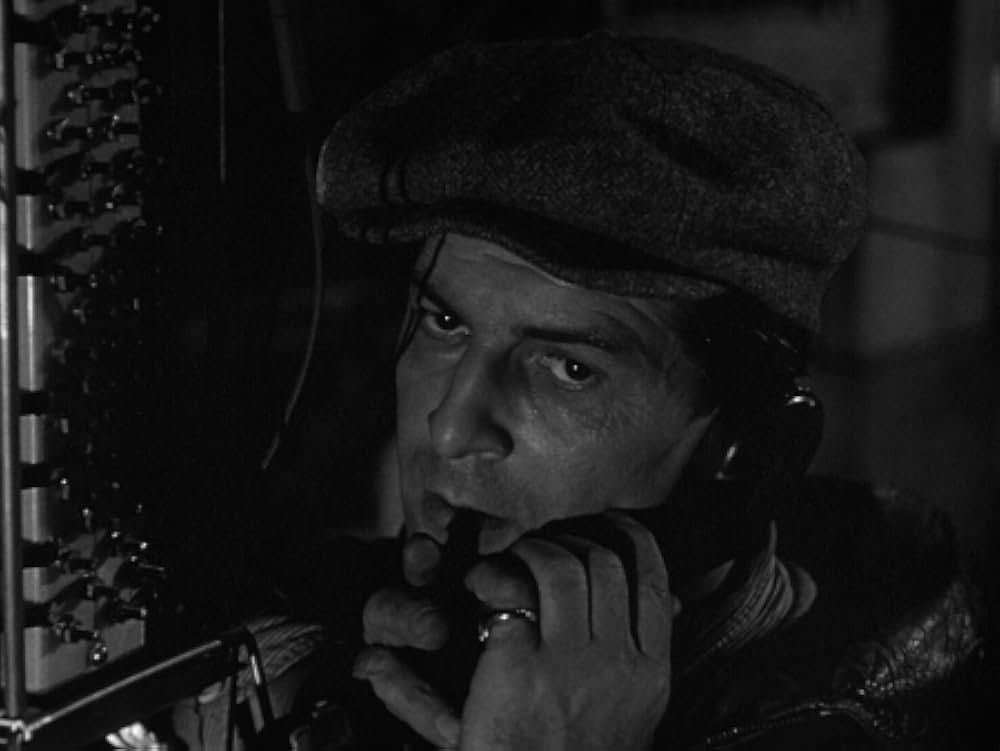 どてっ腹に穴をあけろの画像