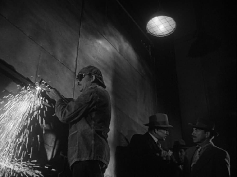 どてっ腹に穴をあけろの画像