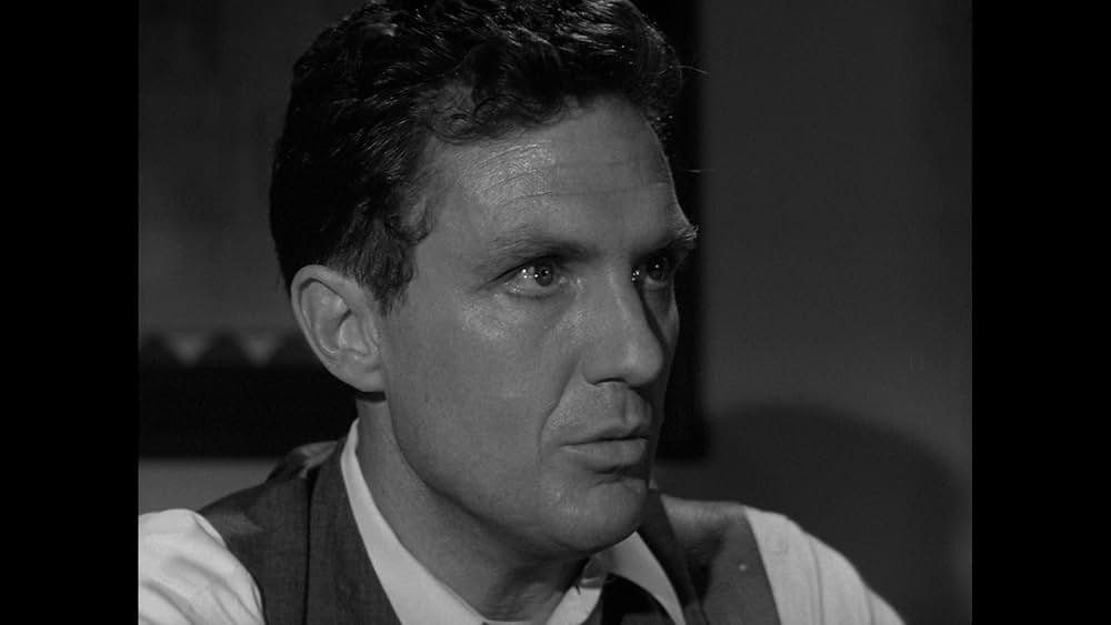 どてっ腹に穴をあけろの画像