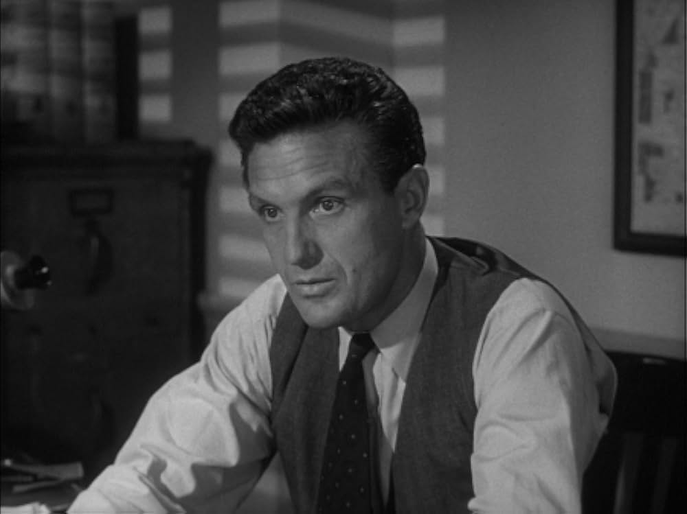 どてっ腹に穴をあけろの画像