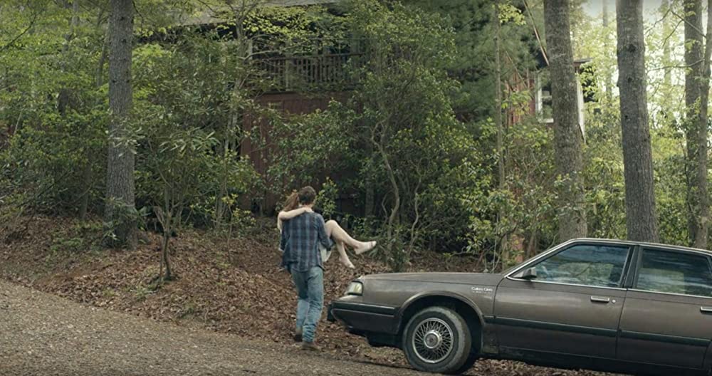 「ハネムーン」ハリー・トレッダウェイ & ローズ・レスリーの画像