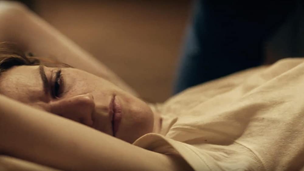 「ハネムーン」ローズ・レスリーの画像