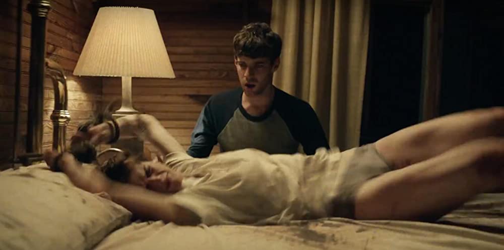 「ハネムーン」ハリー・トレッダウェイ & ローズ・レスリーの画像