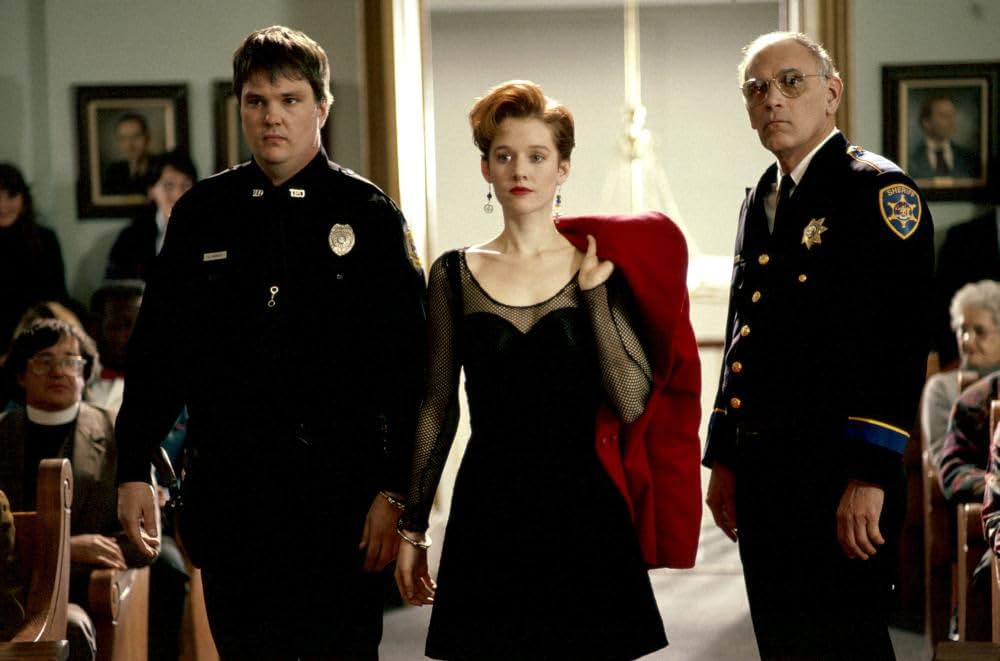 ベティ・ルーは犯罪者（クリミナル）?の画像