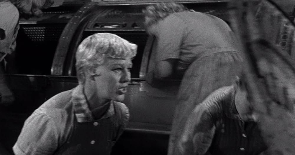 消された証人の画像