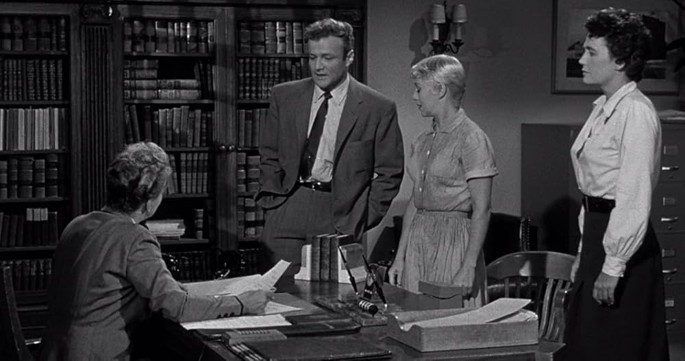 消された証人の画像