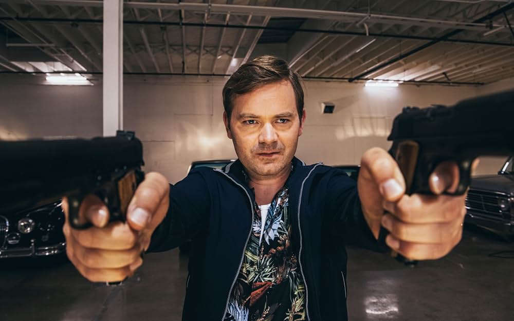 ダイ・アローンの画像