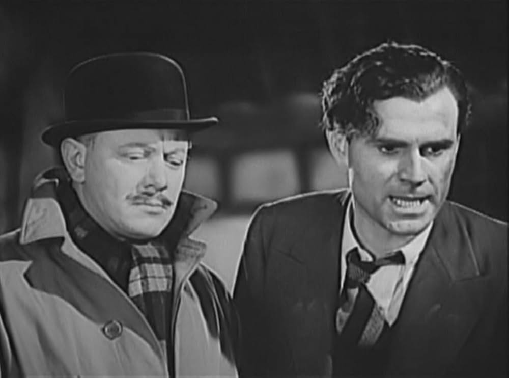 七つの錠のある扉の画像