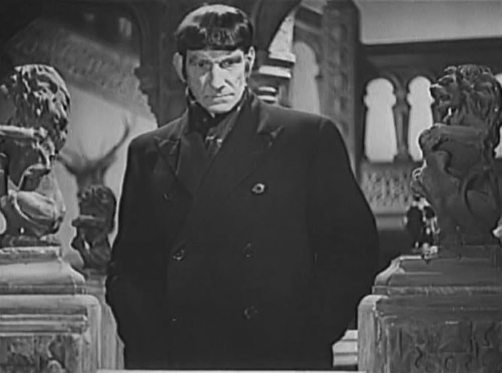 七つの錠のある扉の画像