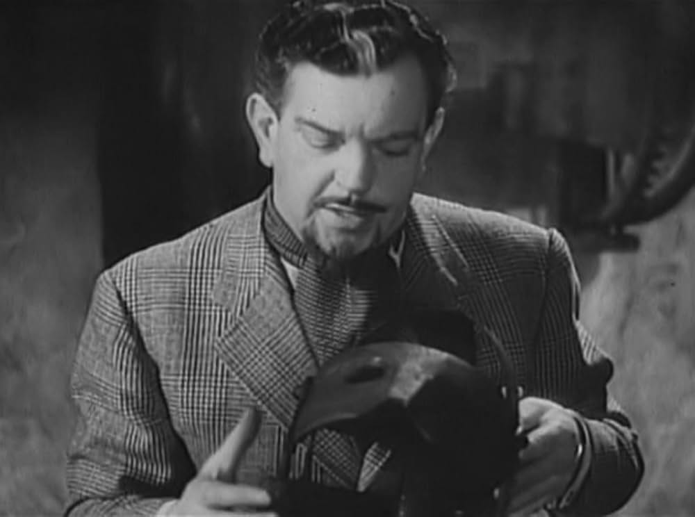 七つの錠のある扉の画像