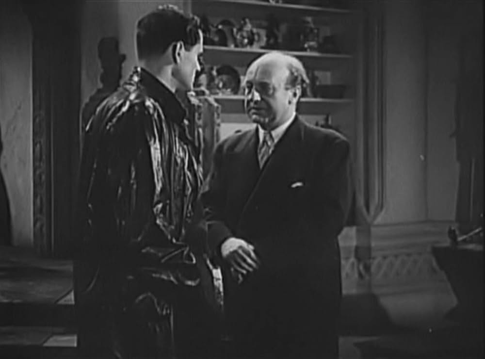 七つの錠のある扉の画像