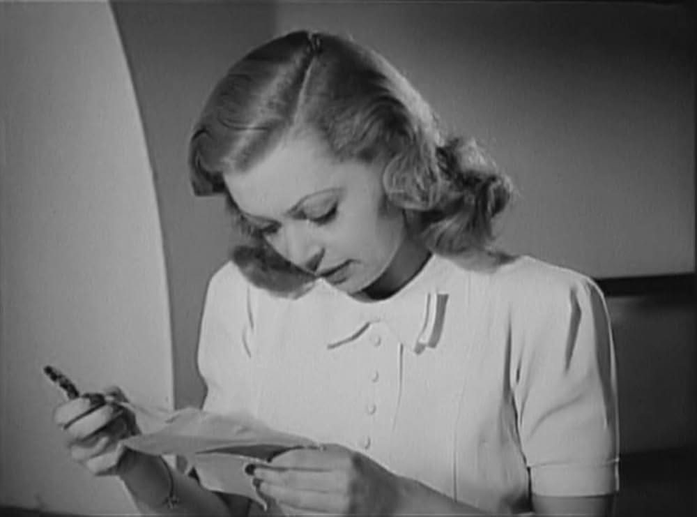 七つの錠のある扉の画像