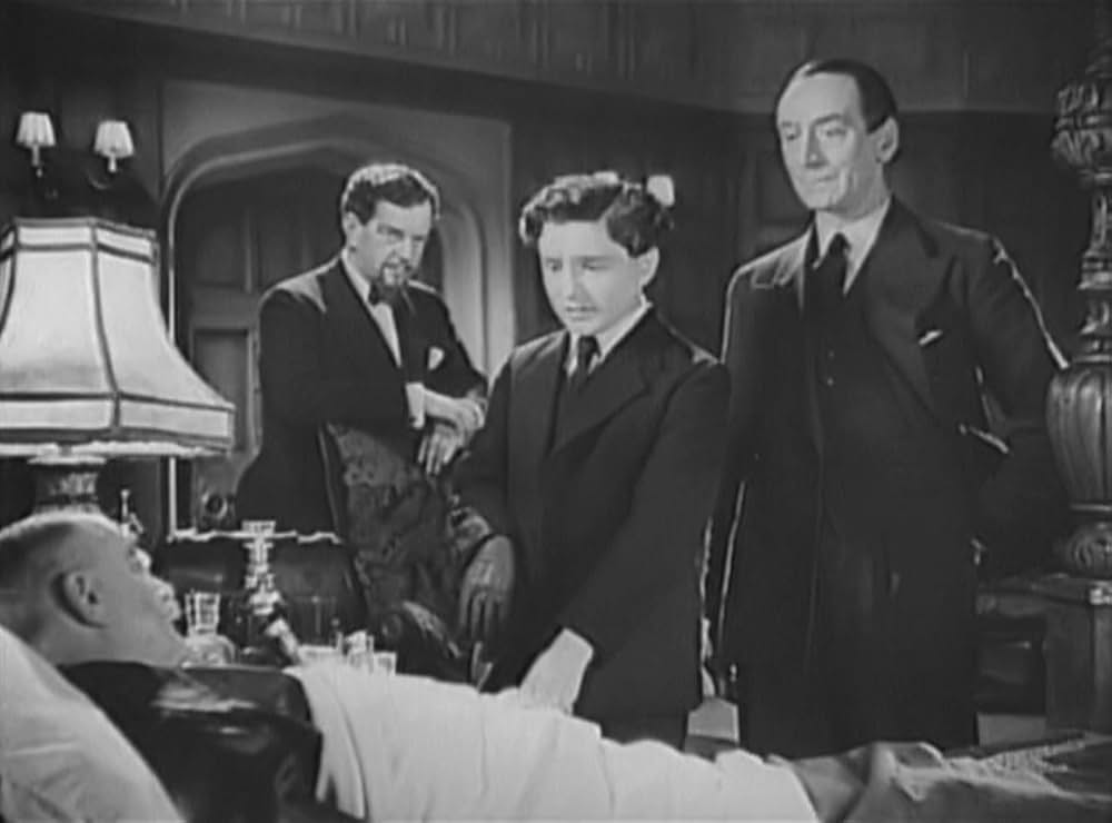 七つの錠のある扉の画像